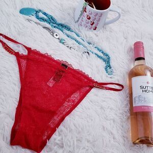 Victoria's Secret BRAZILIAN LARGE Red Lace Mesh Gold Like Rings Very Sexy